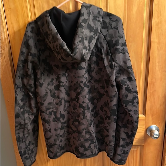 Nike Camouflage S Zip-Up Hoodie tech jacket - Picture 4 of 4